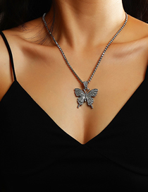 Collar De Aleación Con Colgante De Mariposa De Diamantes