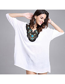 Casual White Embroidery Flower Decorated Three Quarter Sleeve V Neckline Dress
